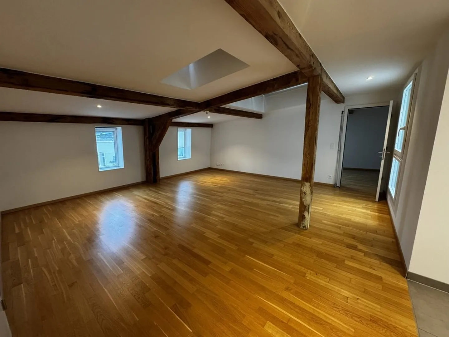 Magnifique appartement 2 pièces au cœur de Lausanne ! - Photo 2 sur 8