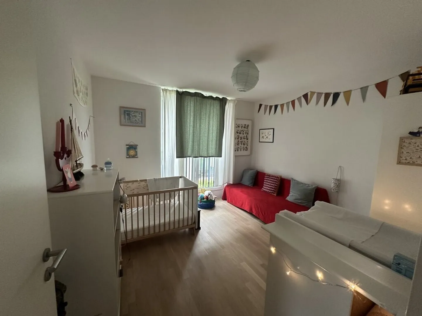 Apartment for rent - Photo 4 of 5