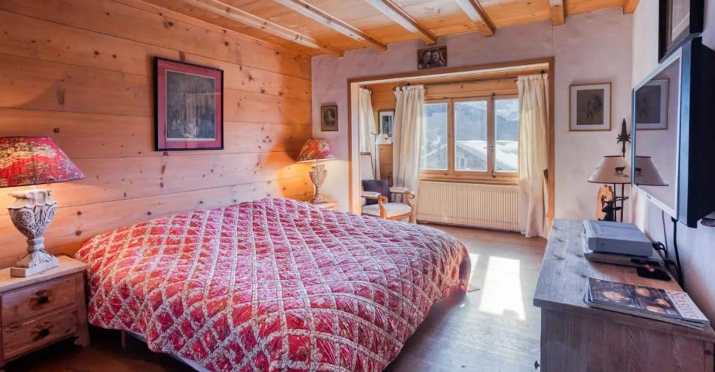 SUPERBO CHALET FAMILIARE CON 7 CAMERE: QUARTIERE LA PRÉTAIRE - Foto 8 di 11