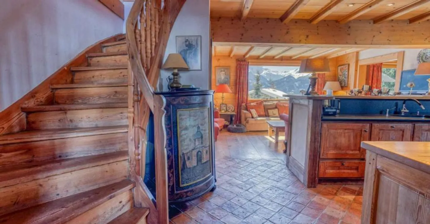 SUPERBO CHALET FAMILIARE CON 7 CAMERE: QUARTIERE LA PRÉTAIRE - Foto 10 di 11