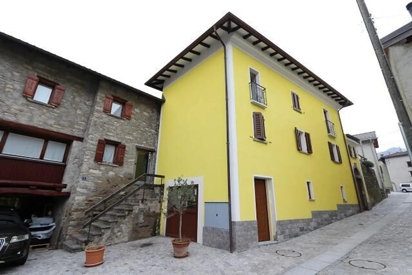 Charmantes Duplex mit Garten - Foto 1 von 13