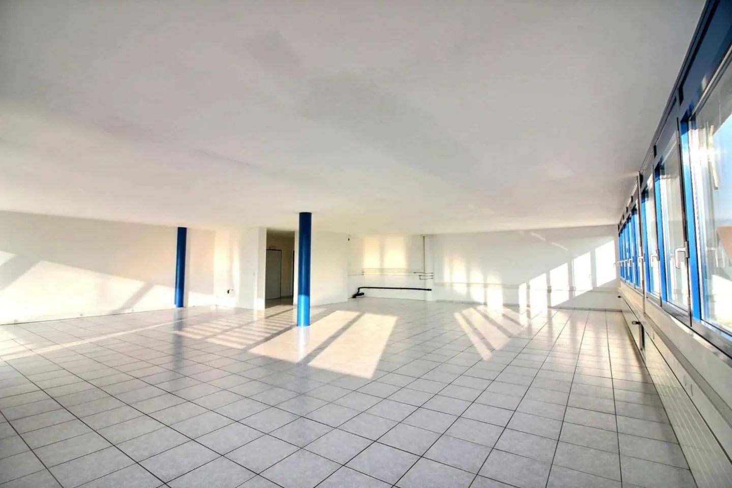 Espace Commercial à Gland - Photo 4 sur 9