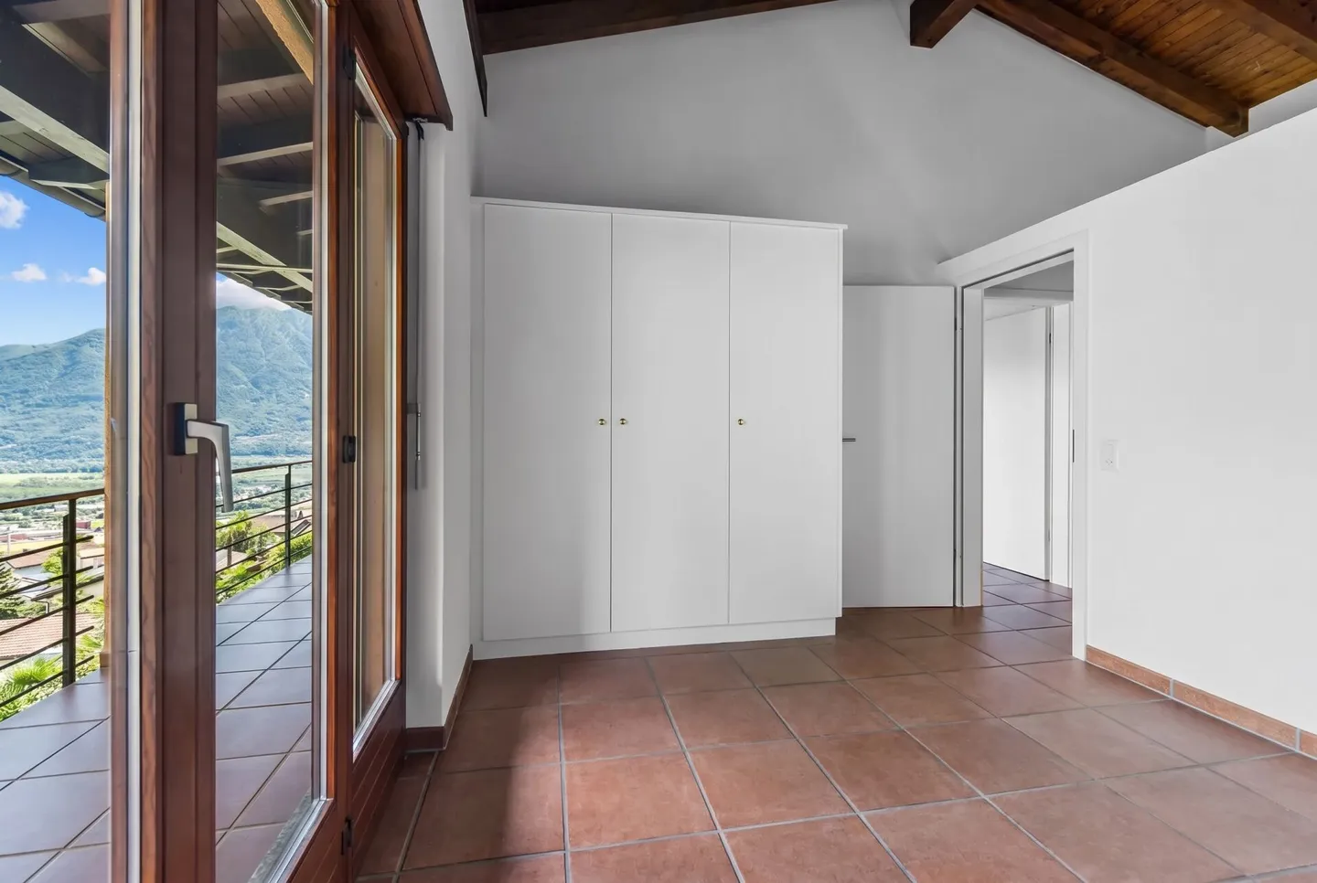 Casa Incantevole con Vista Lago - Foto 8 di 12