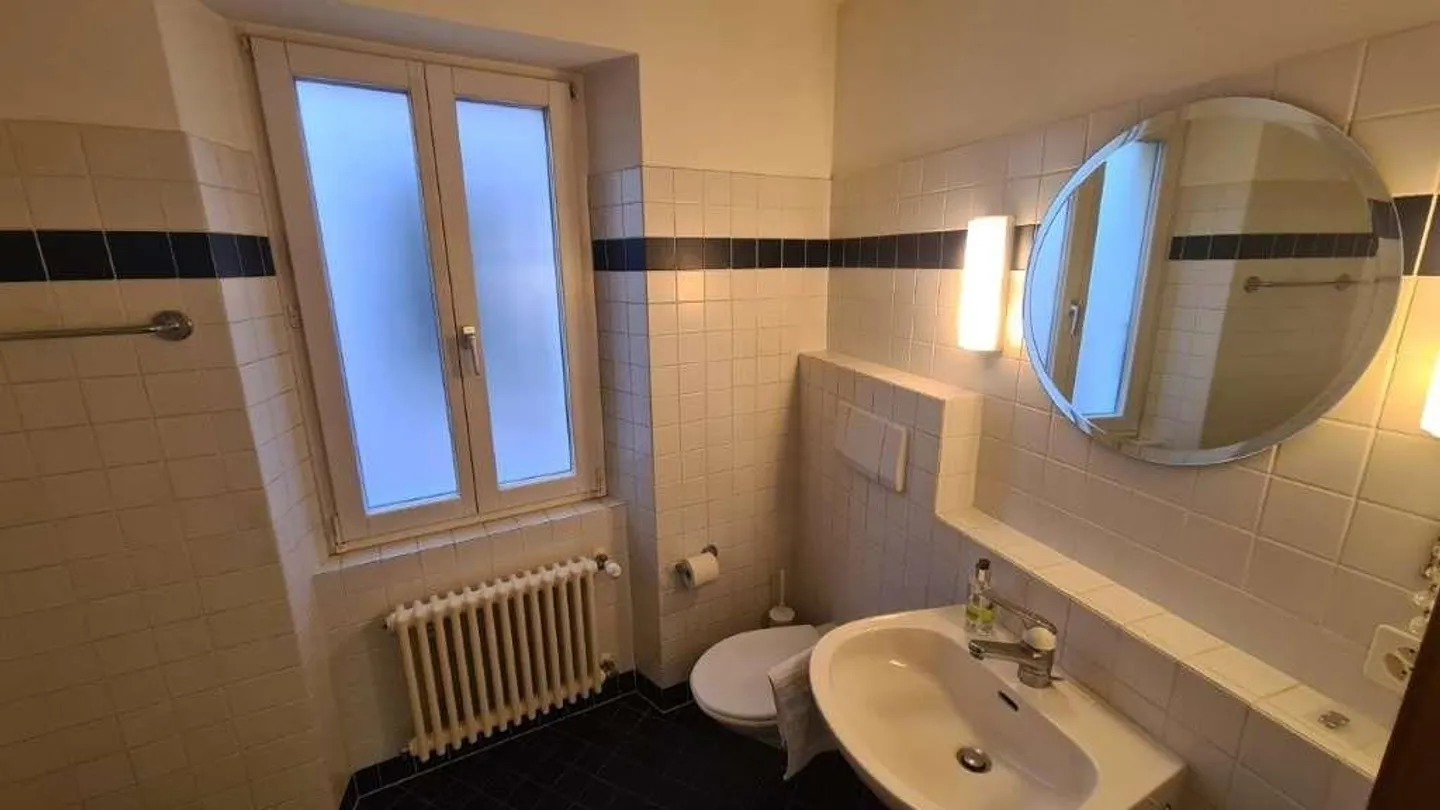 AROGNO: LARGE PANORAMIC HOUSE IN THE VILLAGE CENTER - Photo 11 of 13