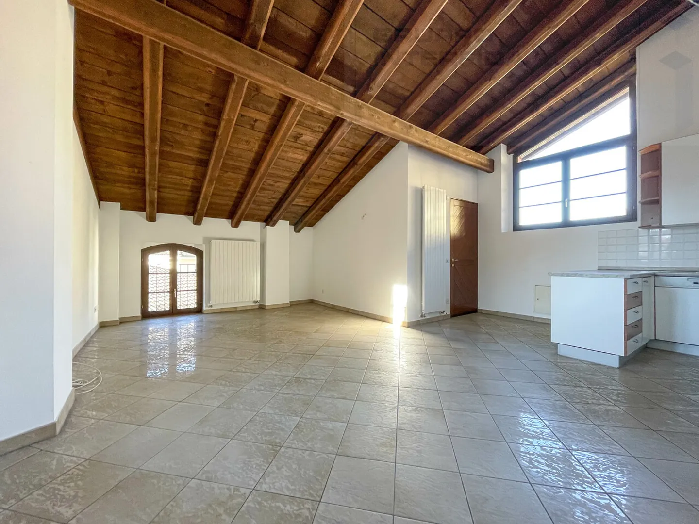 3 APARTMENTS OF 2.5 ROOMS - Photo 2 of 11