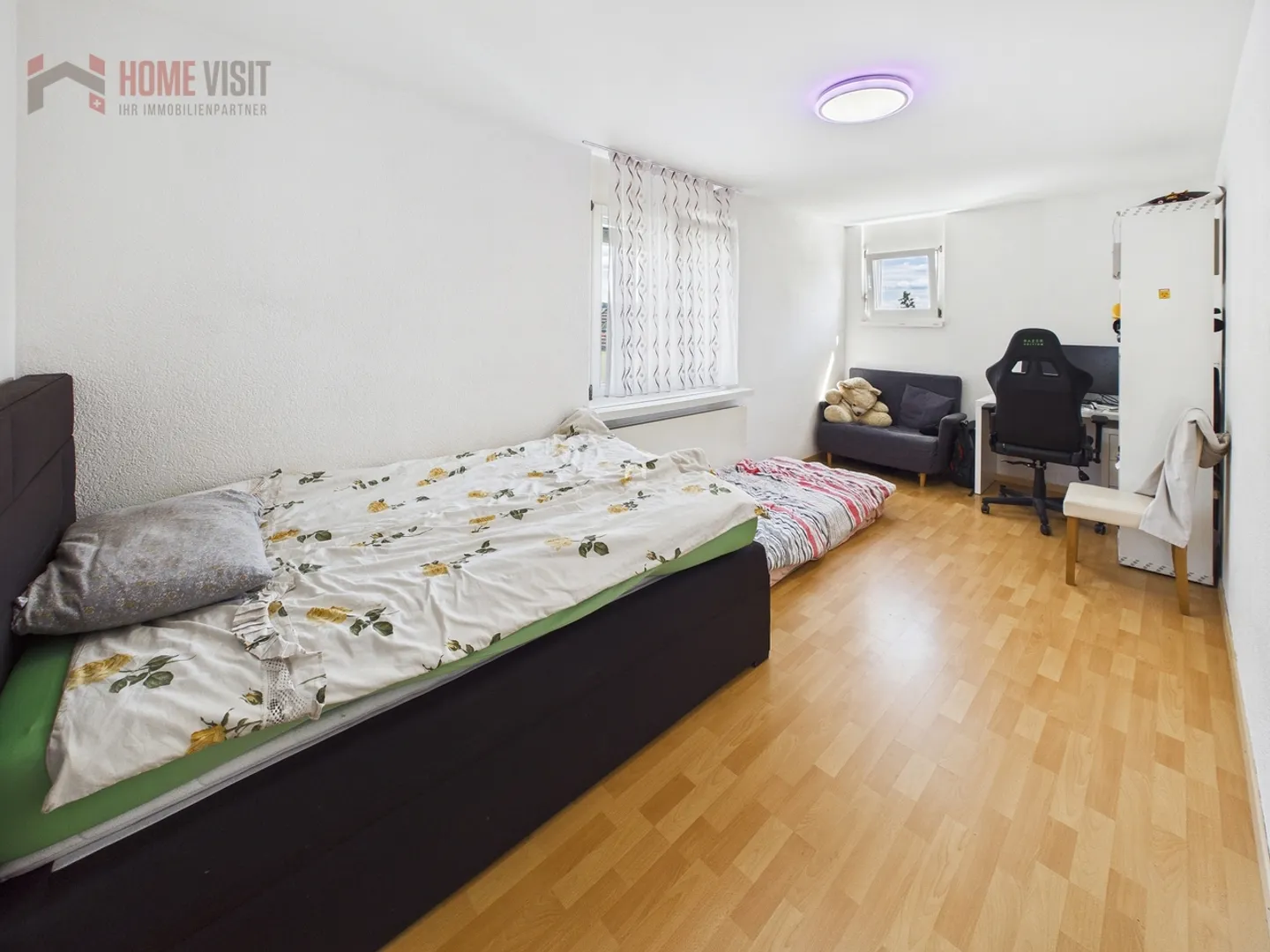 Spacious 5.5-Room Semi-Detached House - Living with Plenty of Space and Charm - Photo 9 of 19