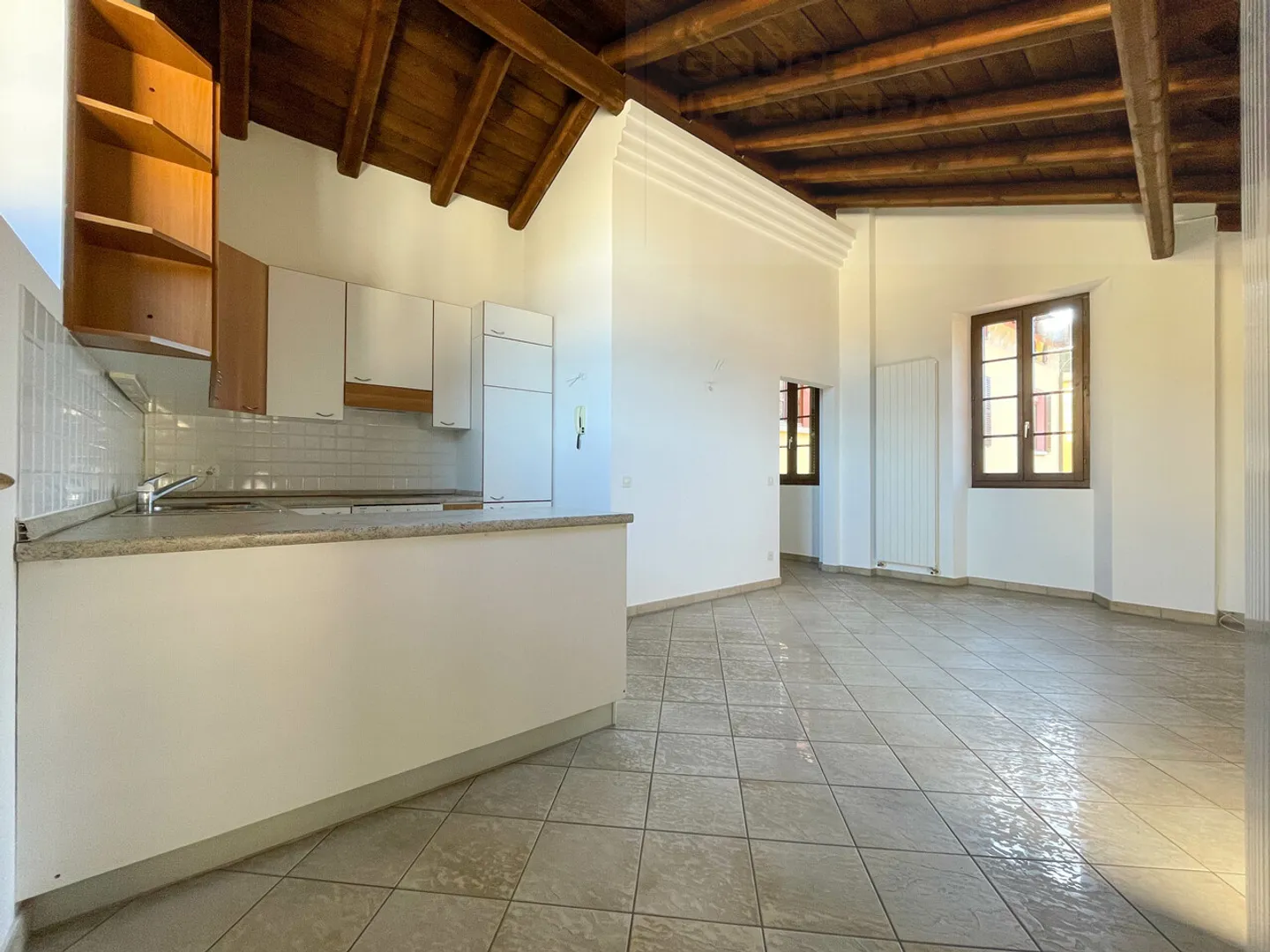 3 APARTMENTS OF 2.5 ROOMS - Photo 3 of 11