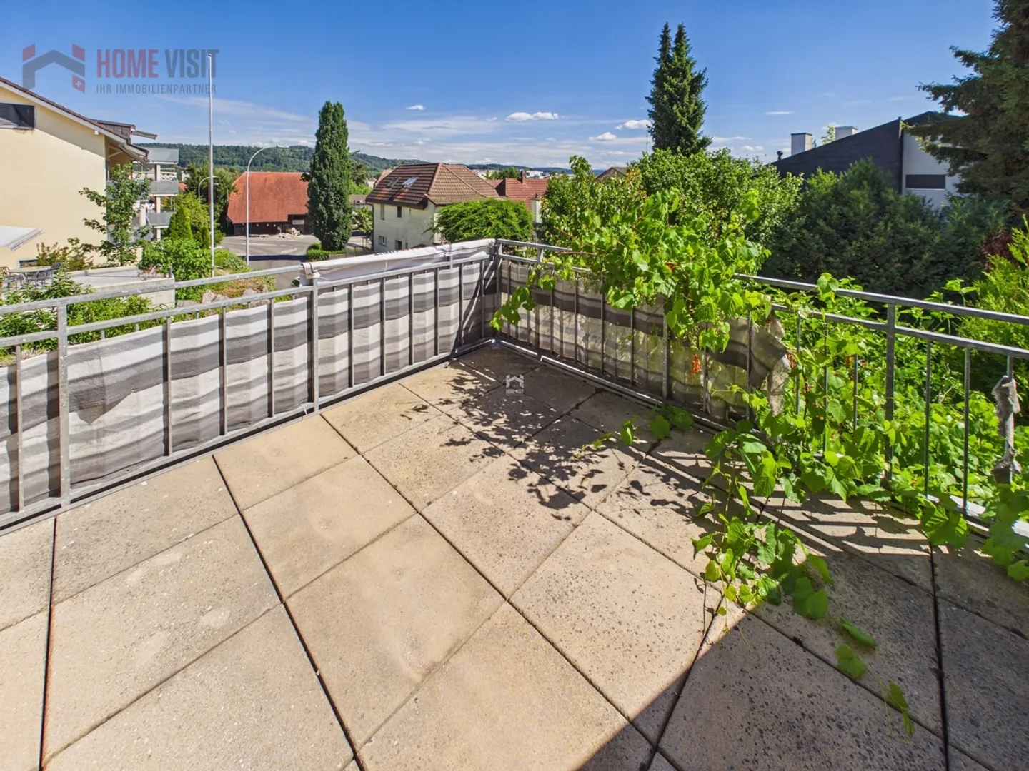 Spacious 5.5-Room Semi-Detached House - Living with Plenty of Space and Charm - Photo 12 of 19