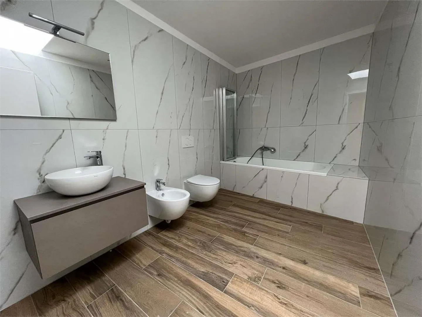 Newly built adjoining villa (2023) in Balerna - exclusive context - Photo 4 of 8