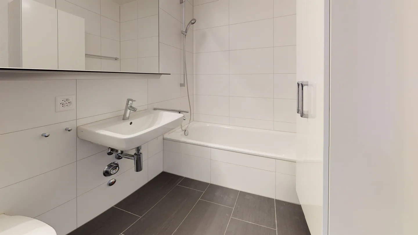Gemütliche 5.5 Zimmerwohnung - Foto 3 von 8