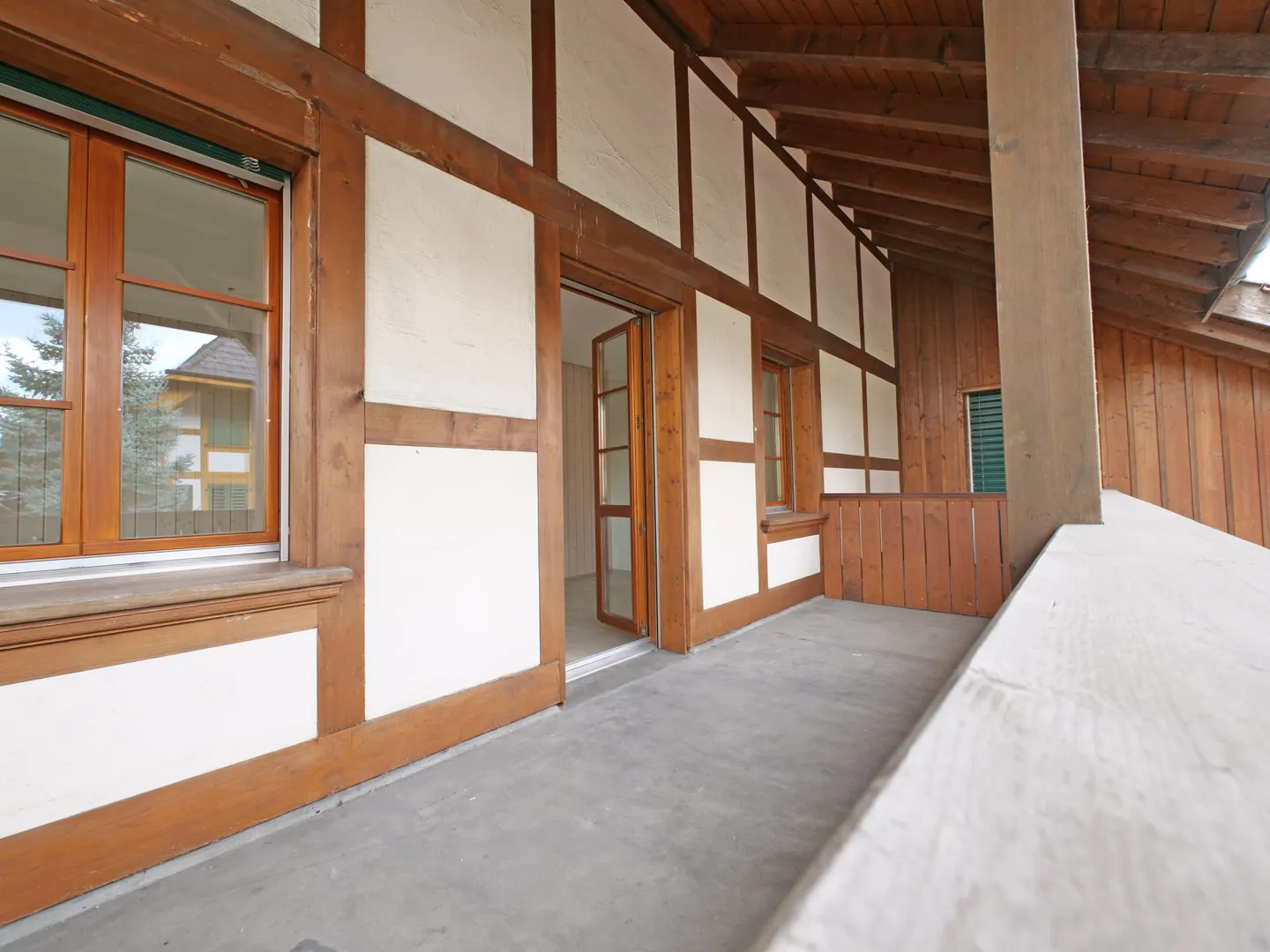 Beautifully renovated 2-room apartment in the center of Utzenstorf - Photo 8 of 8