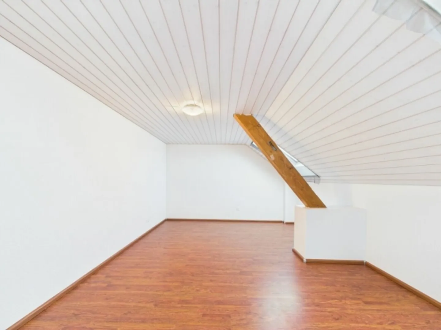 Casa a schiera spaziosa e ben curata di 6,5 stanze ai margini della natura - Foto 11 di 12