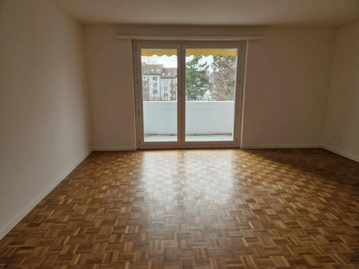 Charmante Wohnung im Grünen - Foto 3 von 8