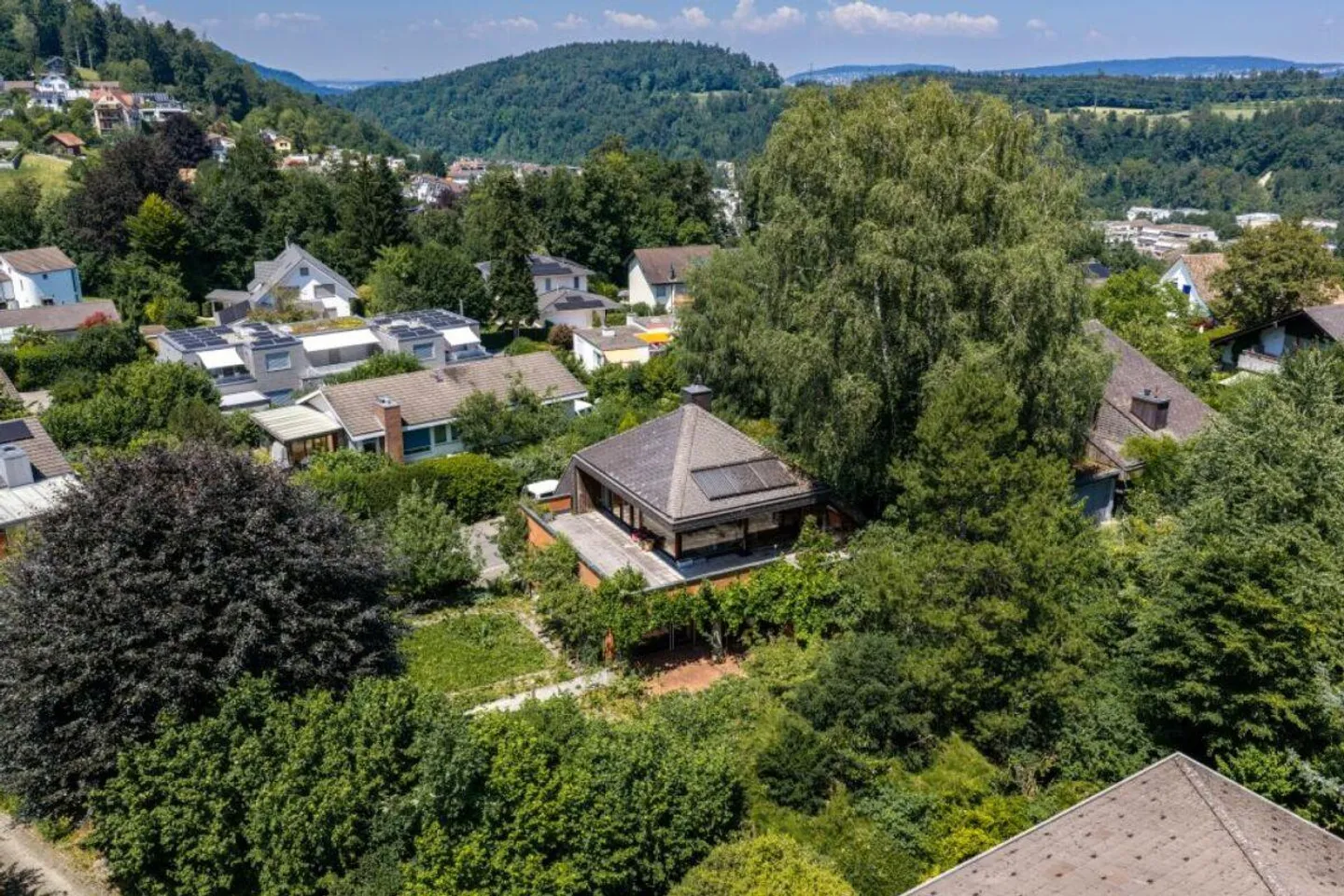 Terrain à bâtir dans un quartier magnifique ! - Photo 7 sur 9
