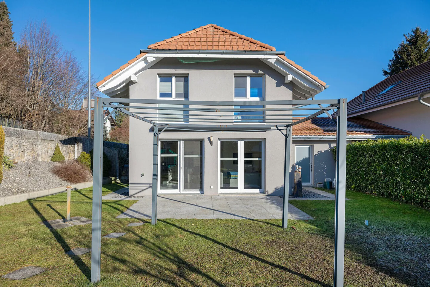 Spaziosa casa familiare con bellissimo giardino - Foto 6 di 22