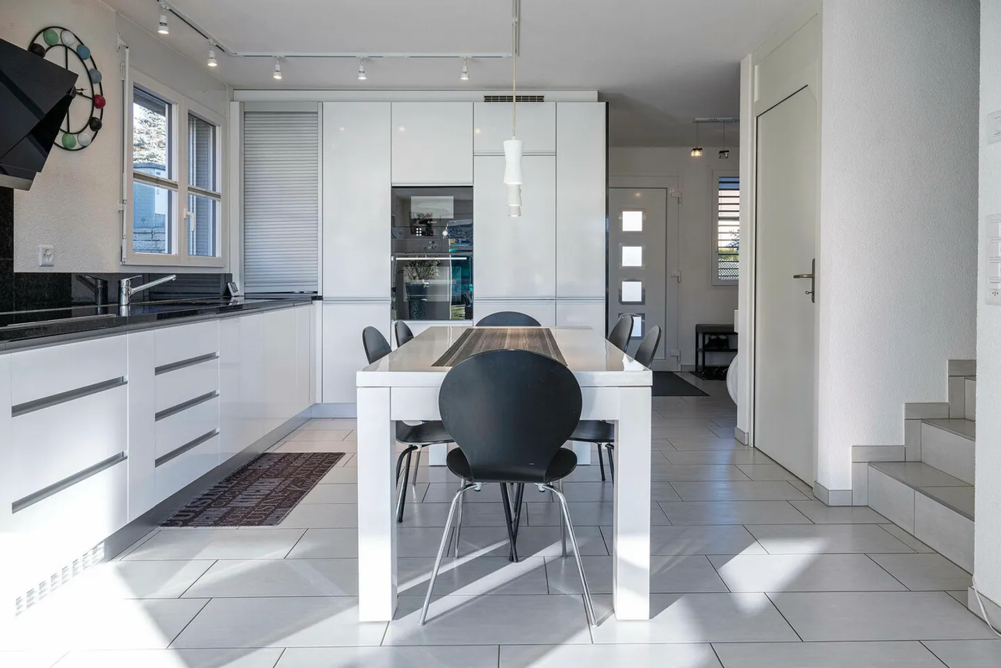 Spaziosa casa familiare con bellissimo giardino - Foto 11 di 22