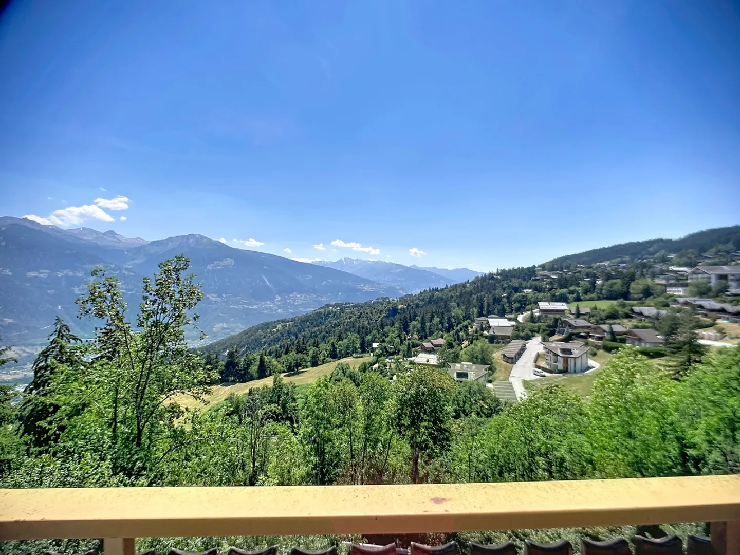 Einzigartiges Potenzial, Panoramablick & genehmigte Zweitwohnung - Foto 8 von 22