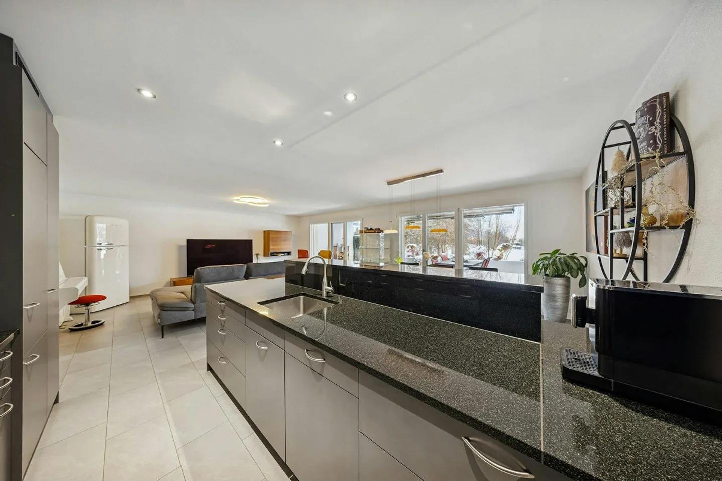 Stylish Maisonette with Garden, Peace and Quality of Life - Photo 5 of 10