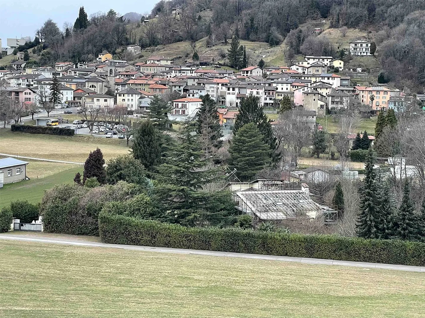 Villa d'environ 620 m² de surface habitable ou deux appartements, propriété avec licence Ref.: 0388 - Photo 2 sur 9