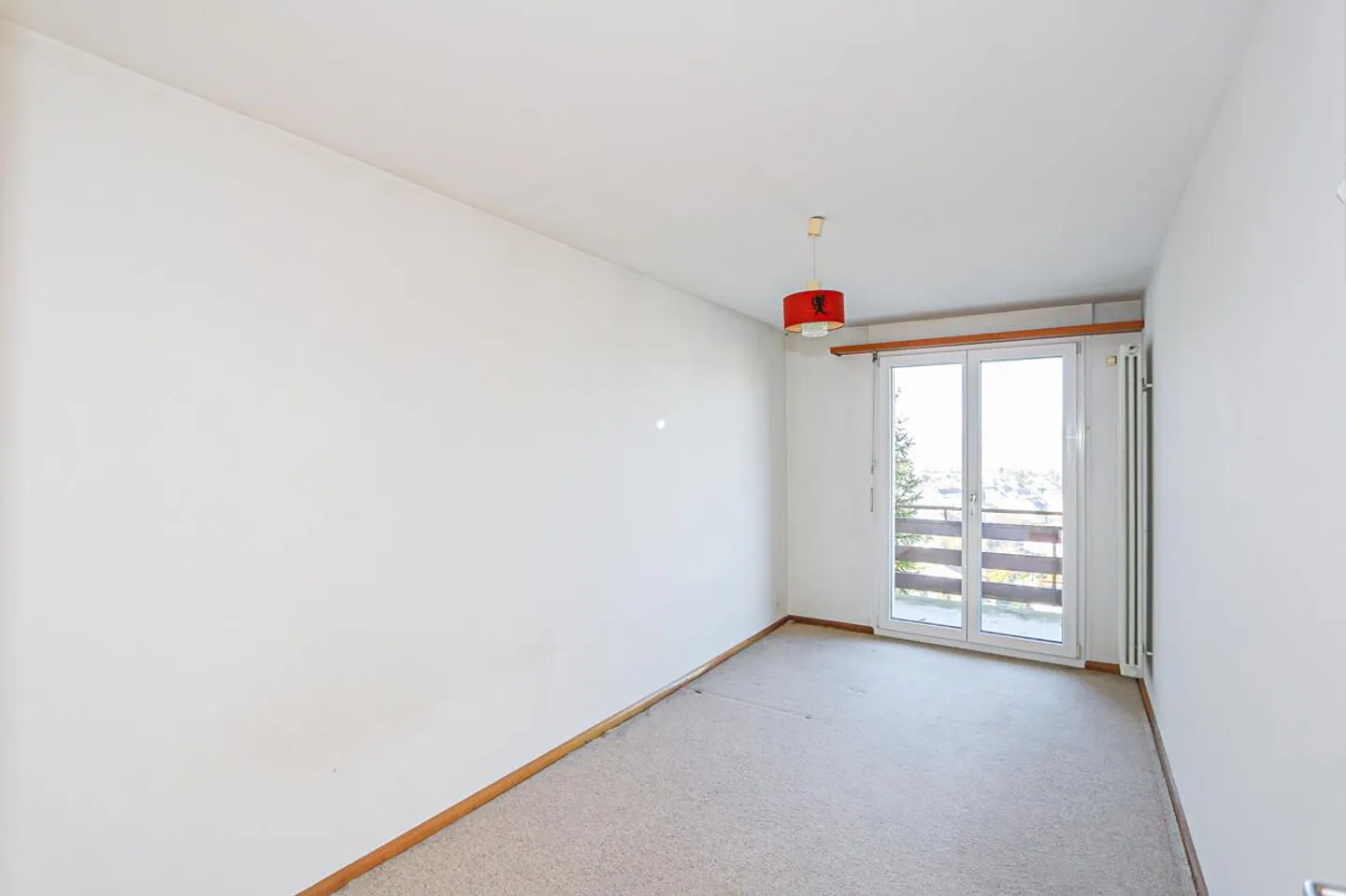 Semi-Detached House with Unobstructed Panorama View - Photo 13 of 17