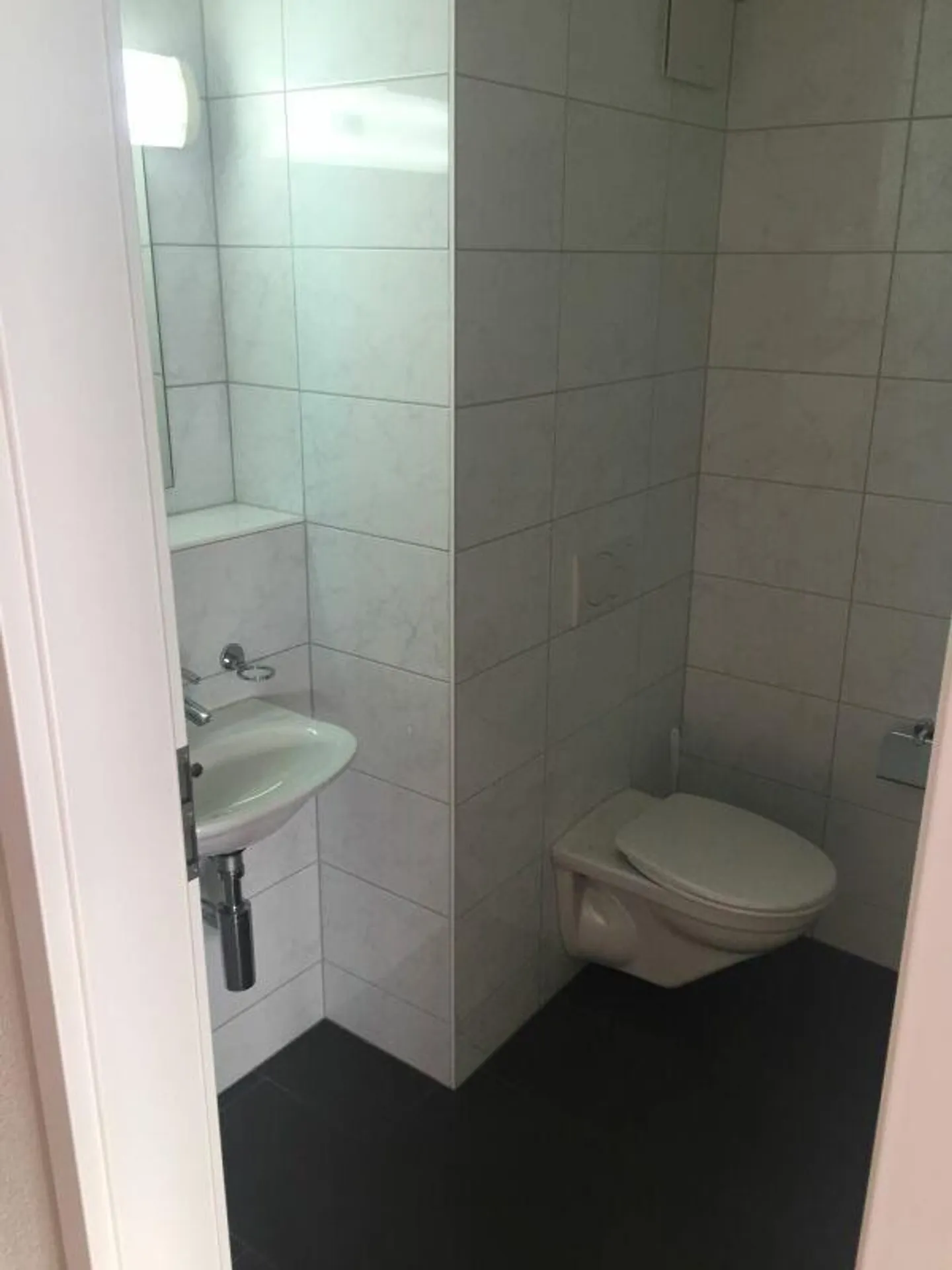 Appartamento moderno e attraente di 3,5 stanze in una comunità residenziale attraente - Foto 3 di 6