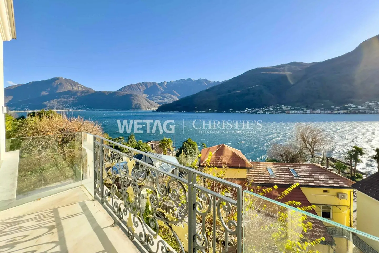 Lugano-Vico Morcote: Modern villa with spectacular views of the ... - Photo 1 of 10