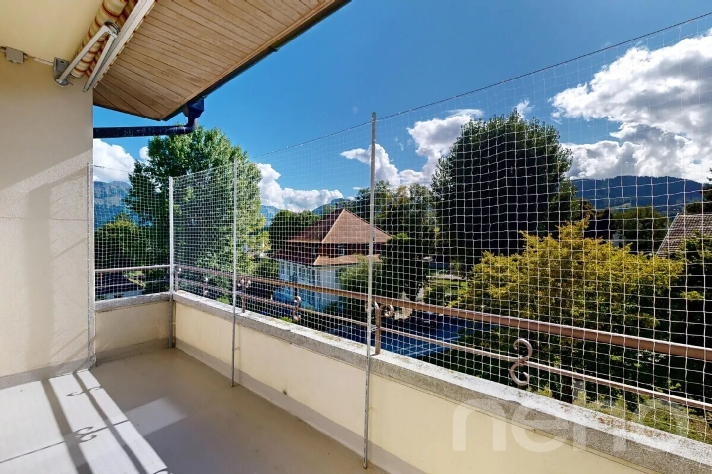 Spacious 4.5-room apartment with mountain view in La Tour-de-Trême - Photo 3 of 12