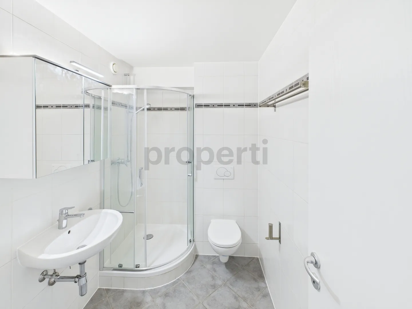 Wunderschönes Duplex mit privatem Garten in einem lebhaften Wohnviertel - Foto 10 von 13