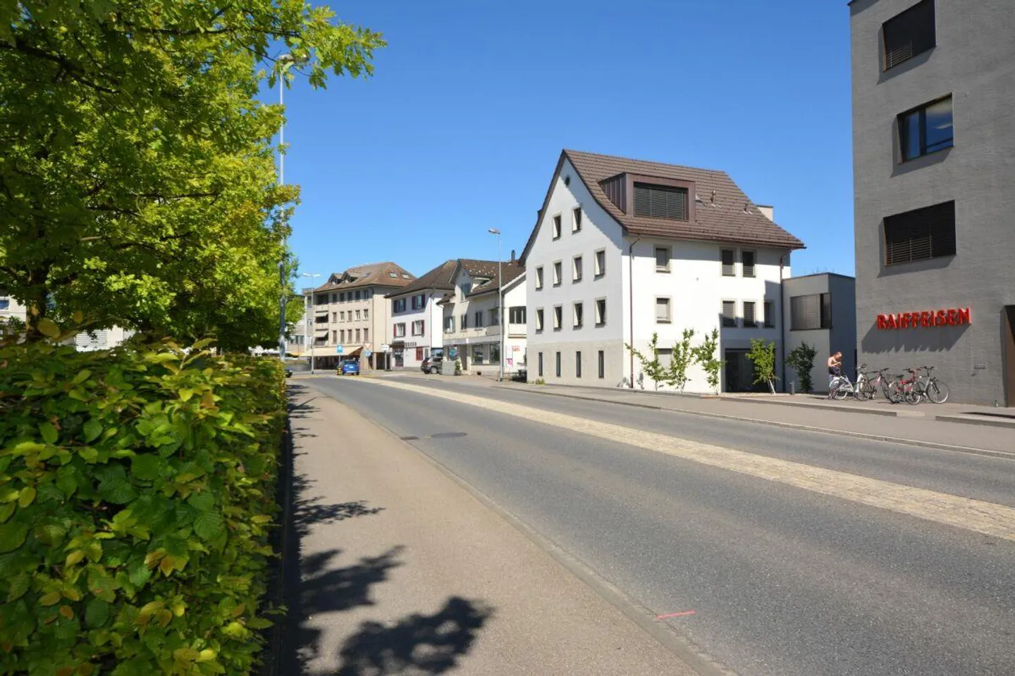 Appartement sous les combles de 2,5 pièces avec beaucoup de charme à louer dans un emplacement central - Photo 1 sur 15