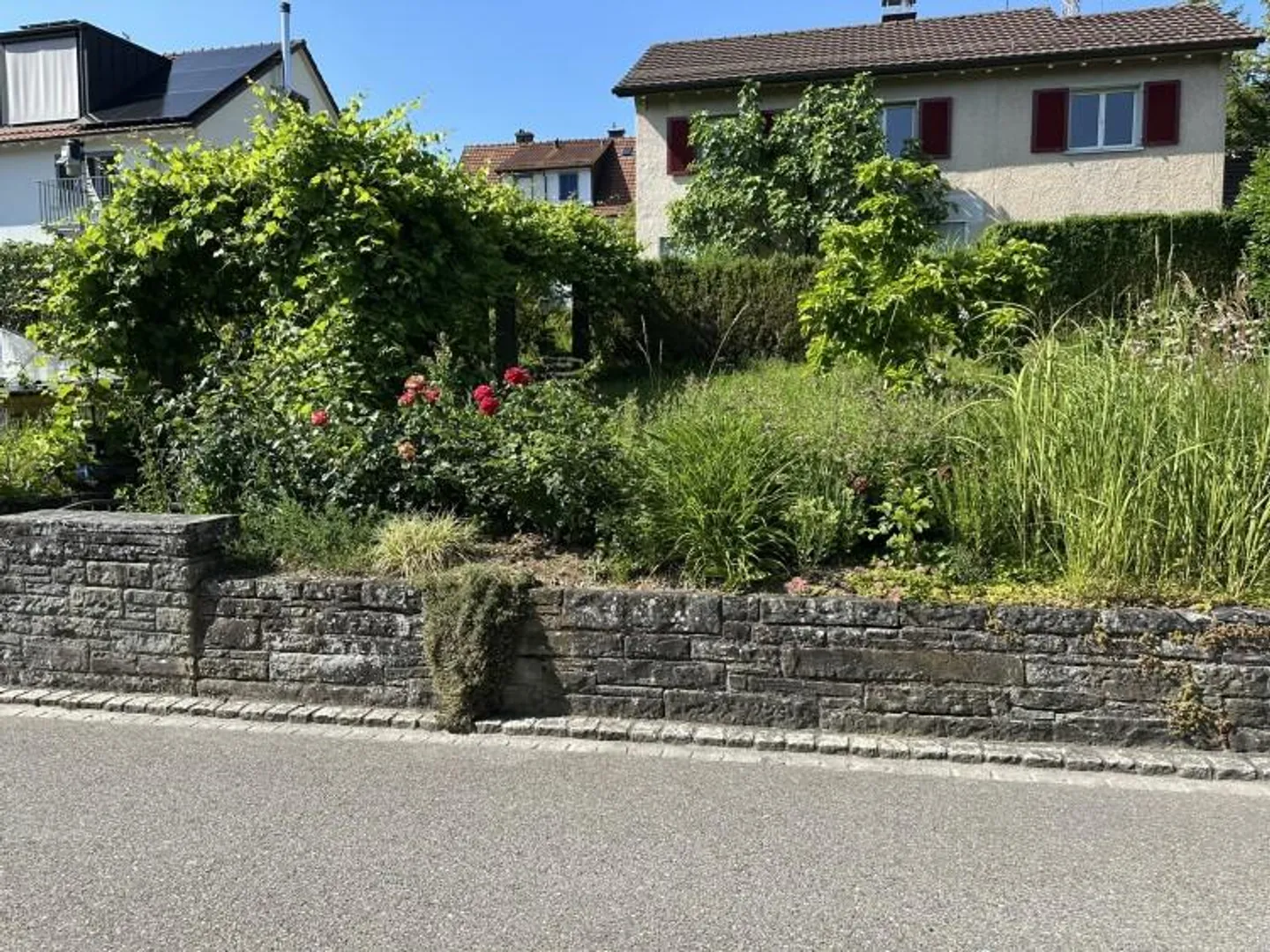 Familienfreundliches 5.5-Zimmer Einfamilienhaus an ruhiger Lage in ... - Foto 1 von 13