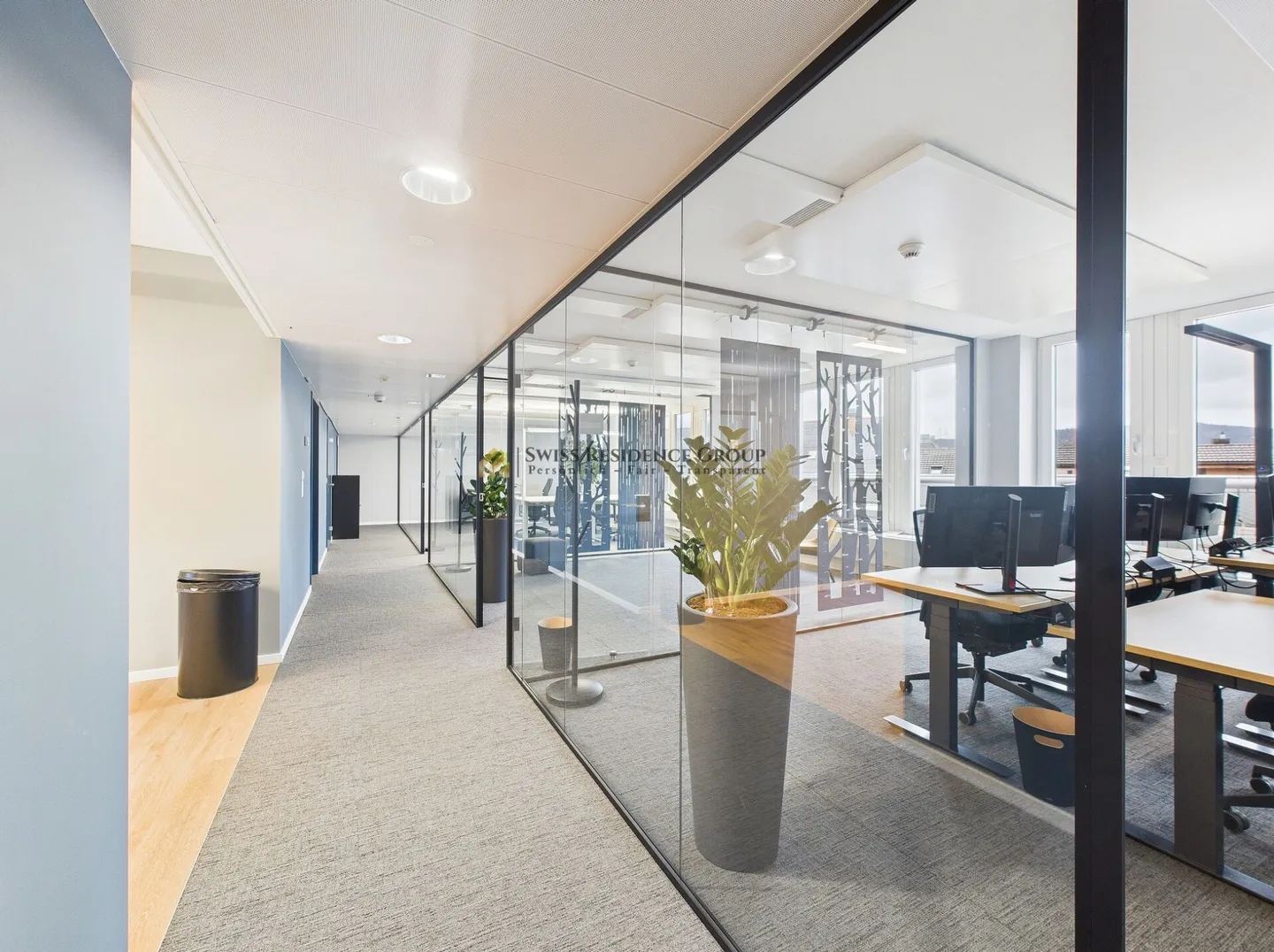 Bureaux hautement équipés dans un emplacement central avec un concept de coworking bien pensé - Photo 3 sur 21