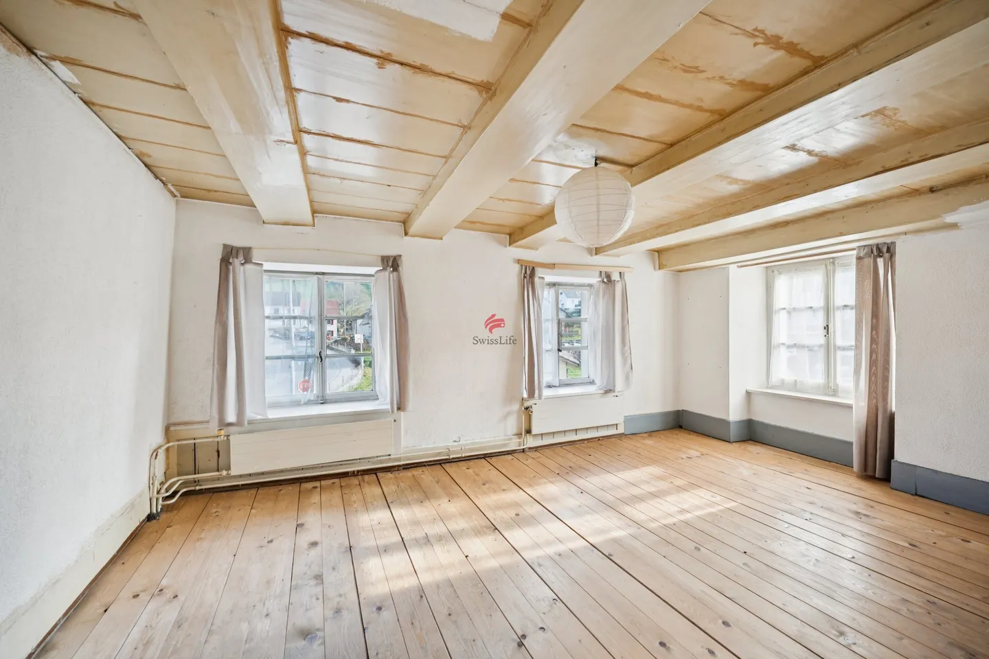 Zweifamilienhaus mit grossem Ausbaupotenzial  - Foto 7 von 11