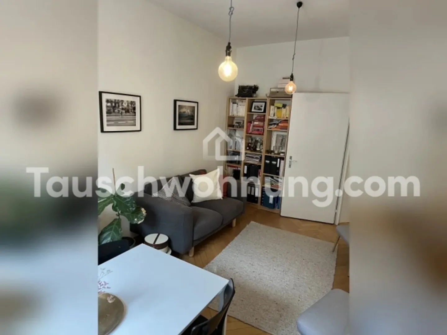 Charming Old Town Apartment in 8003 - Photo 2 of 6