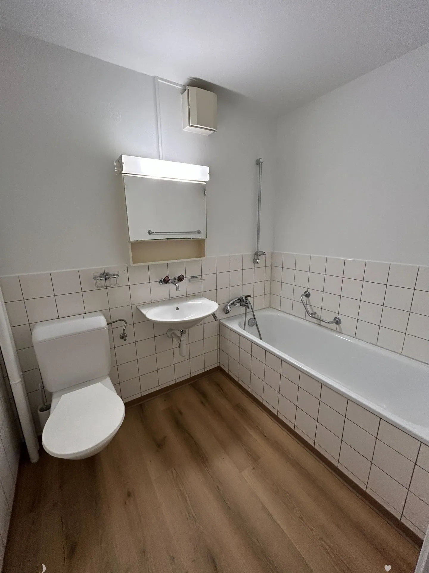 3.5-room apartment with balcony - Photo 2 of 9