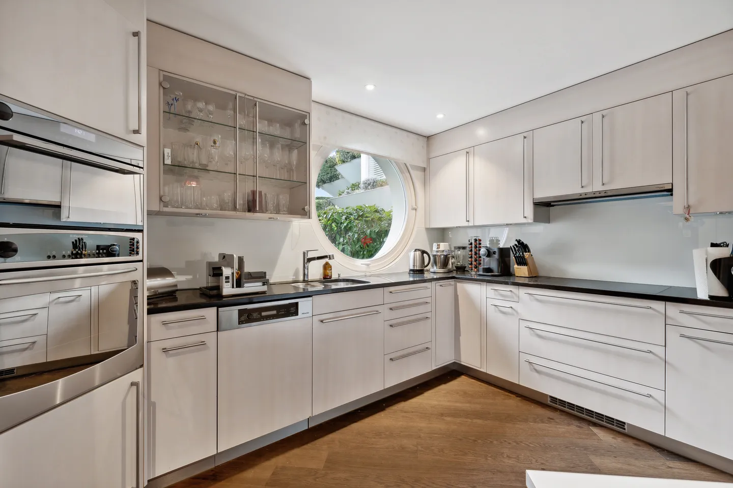 Appartamento al piano terra con giardino privato - Foto 7 di 29