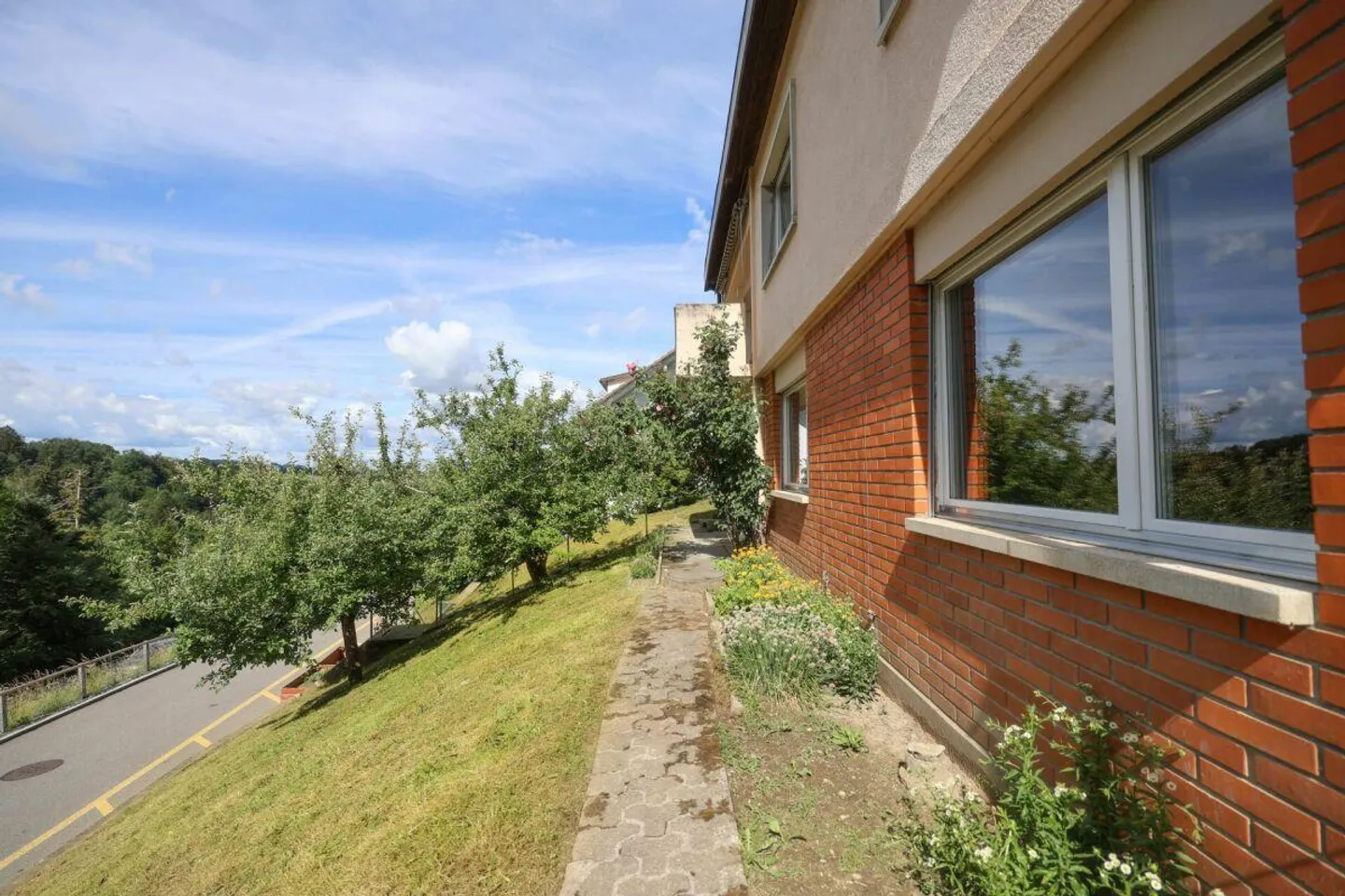 Einfamilienhaus mit Einliegerwohnung und Weitsicht - Foto 13 von 13