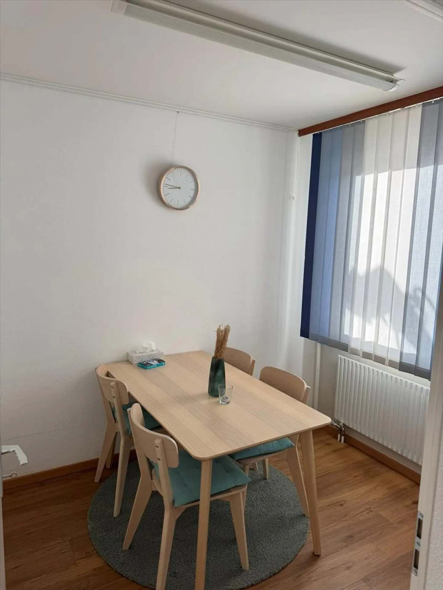 Bel espace lumineux - Idéal pour bureau ou cabinet médical ! - Photo 5 sur 6