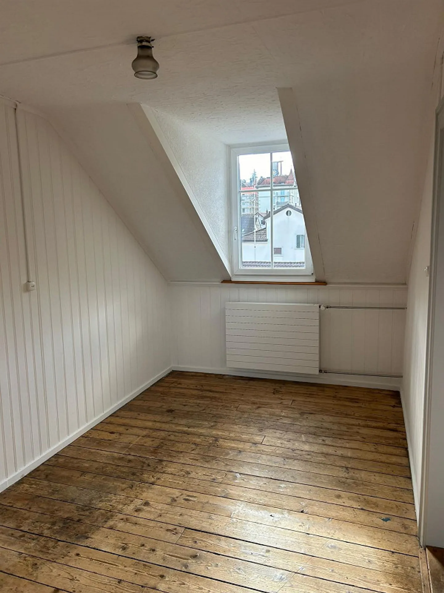 Dachwohnung in Altbau - Foto 10 von 11