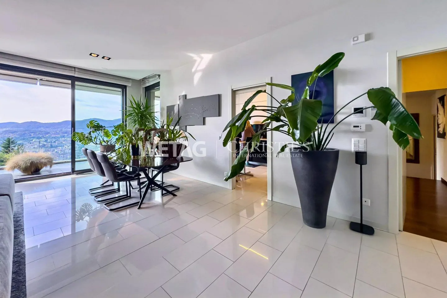 Modernes Penthouse mit Seeblick - Foto 4 von 13