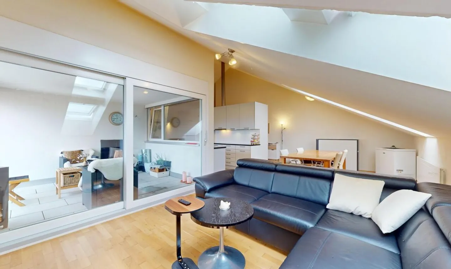 Attique à vendre - Photo 3 sur 11