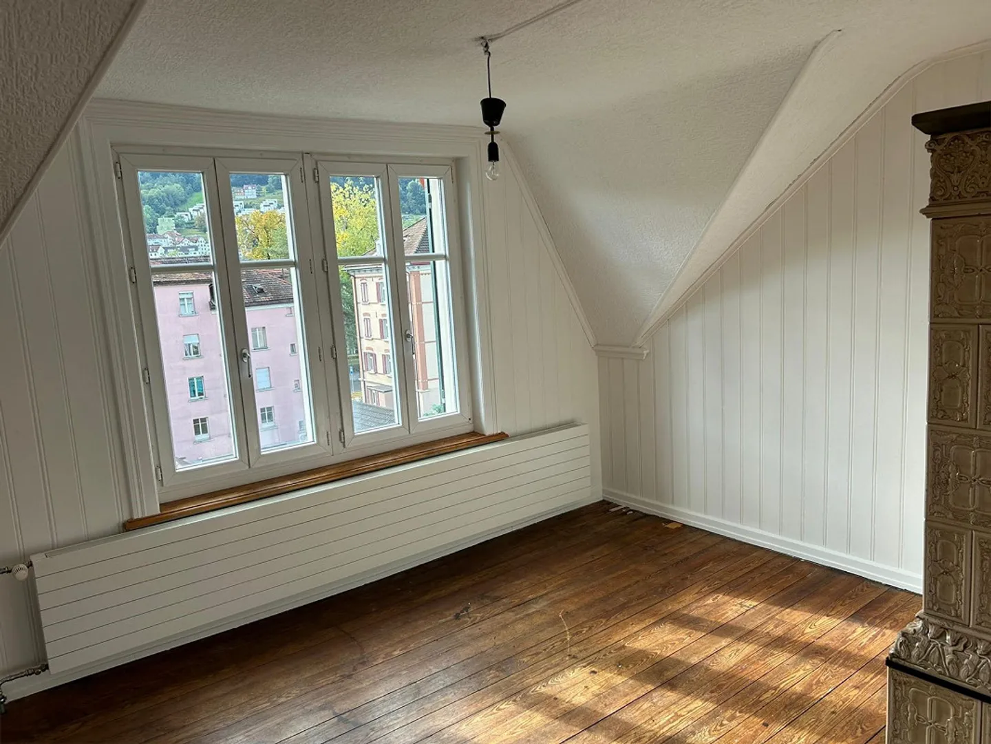 Dachwohnung in Altbau - Foto 8 von 11
