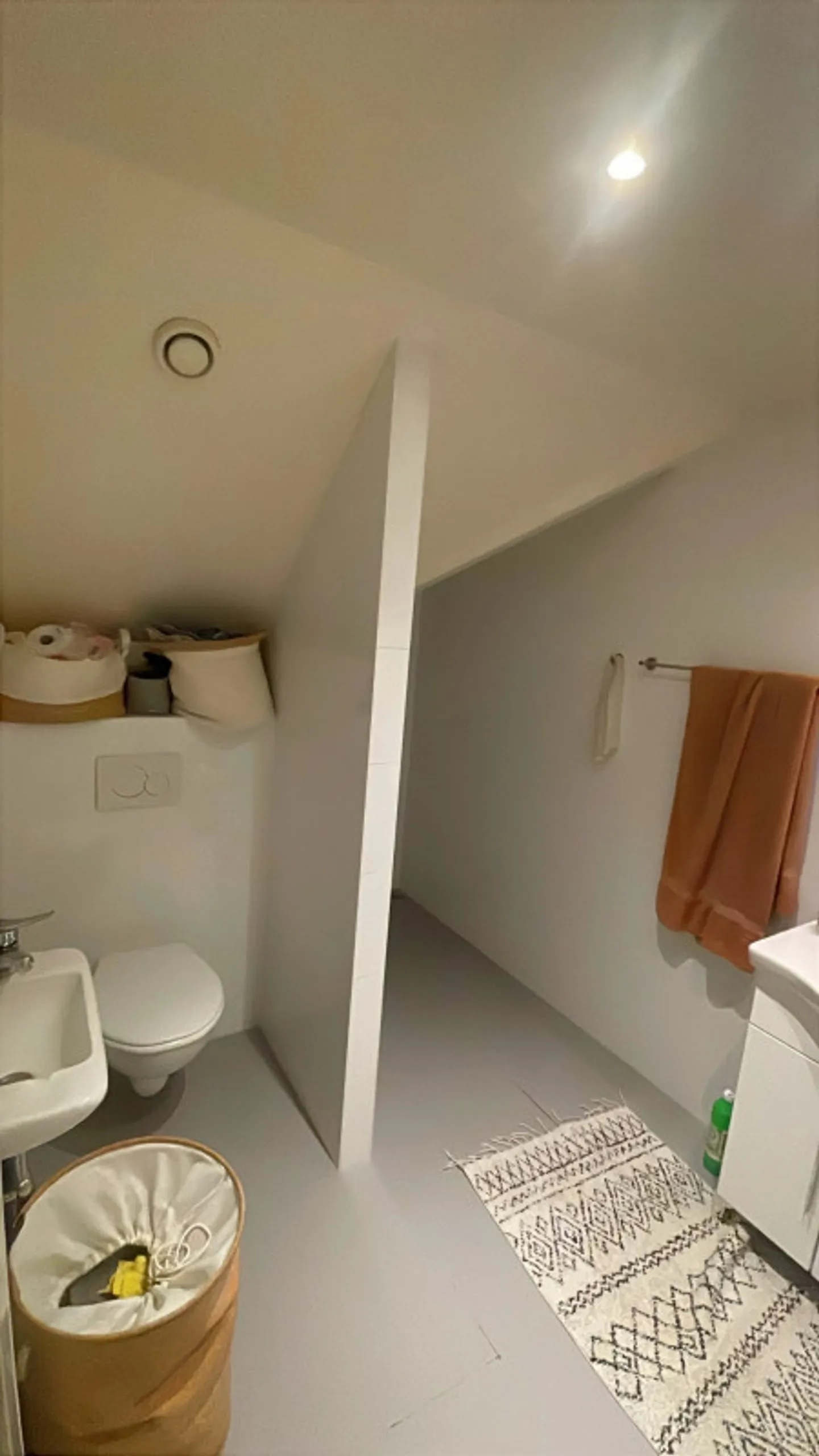 Bright 2.5-Room Apartment - Photo 10 of 12