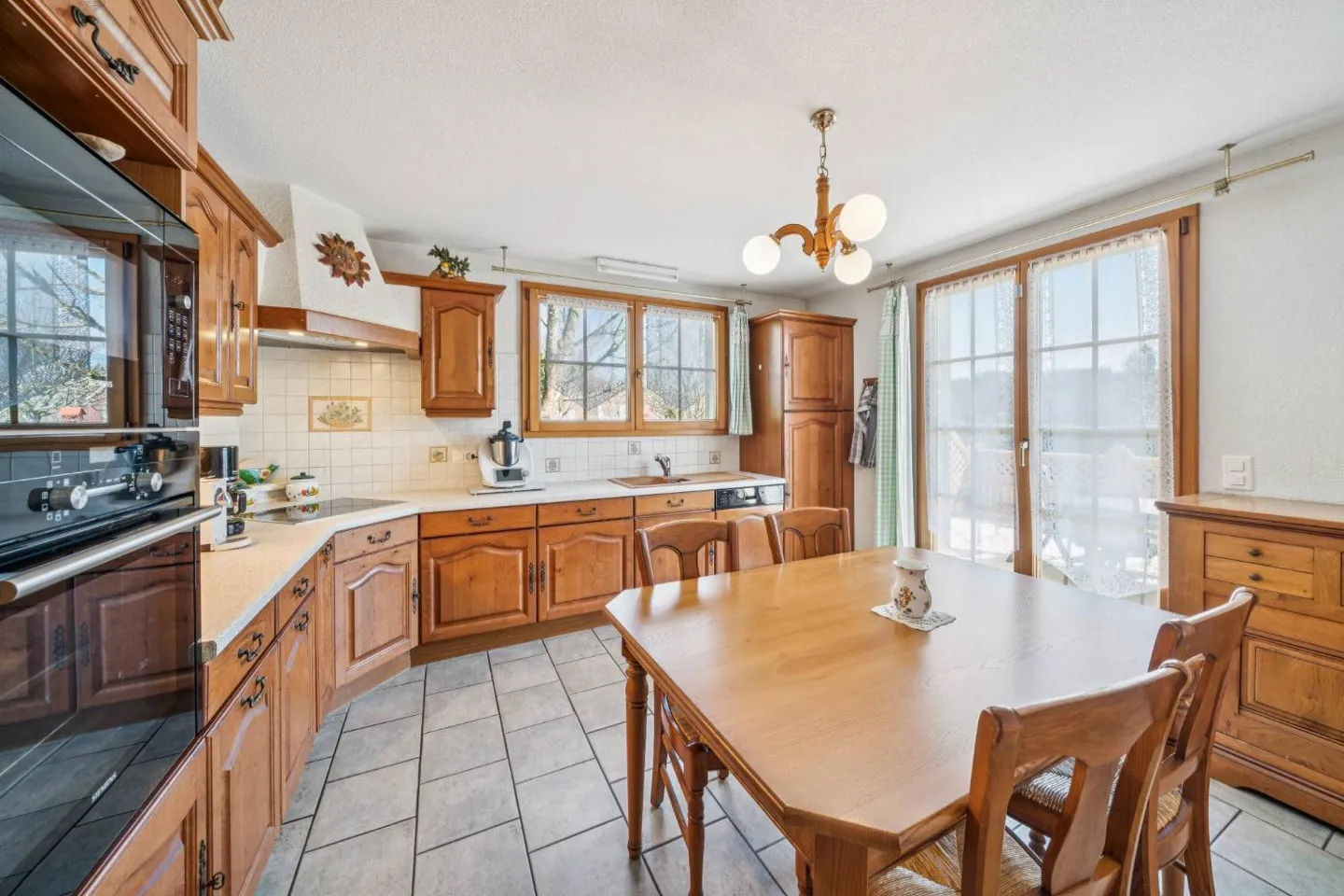 Charmante freistehende Villa im Grünen in Lausanne - Foto 6 von 13