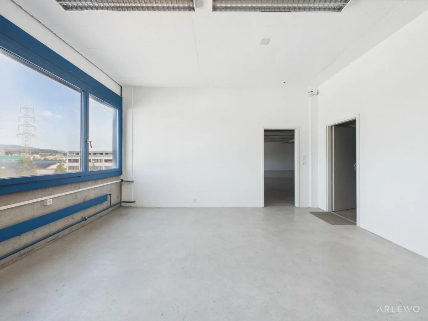 Versatile Commercial Space | Ideal for Storage, Production and Services... - Photo 4 of 22