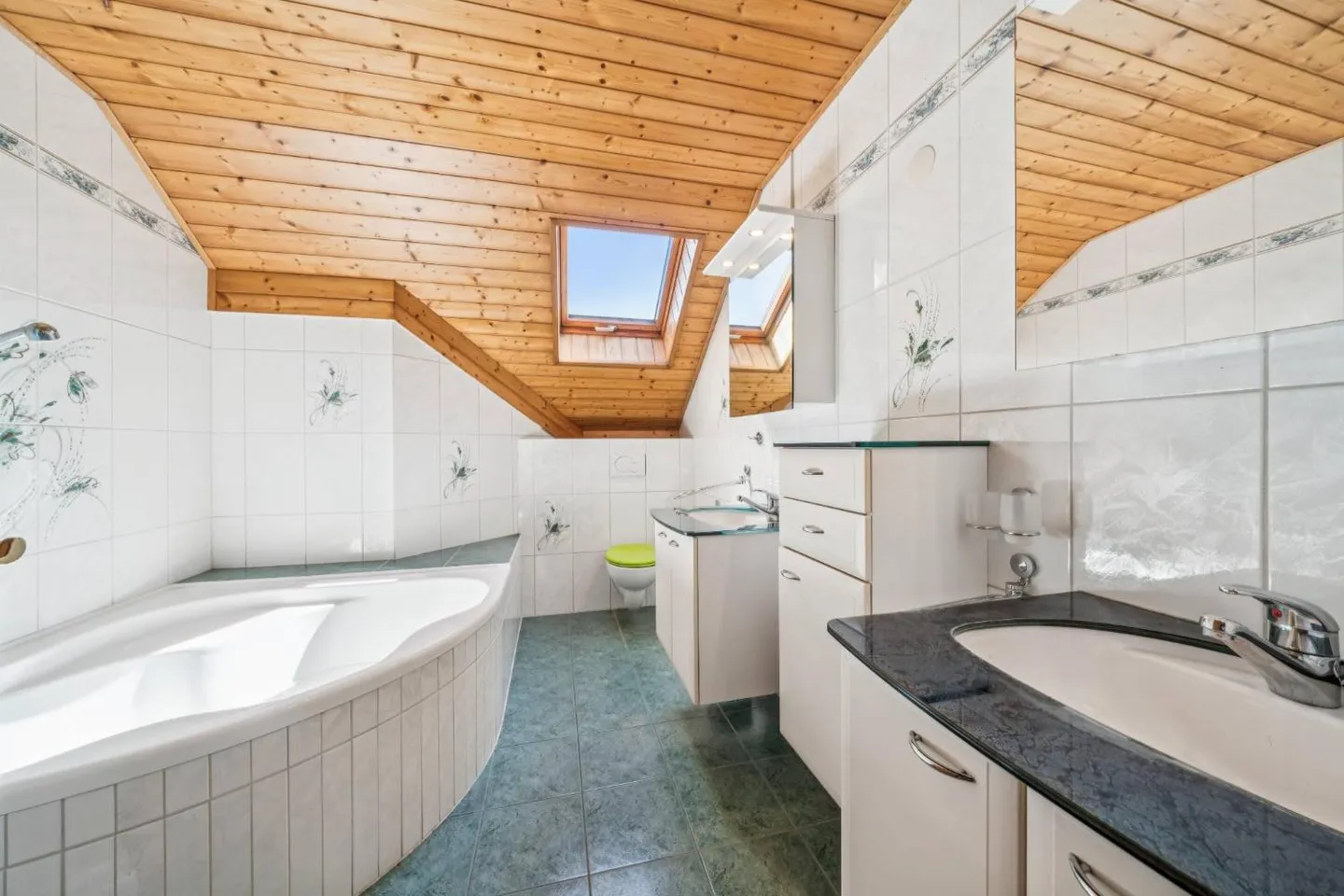 Charmante freistehende Villa im Grünen in Lausanne - Foto 13 von 13