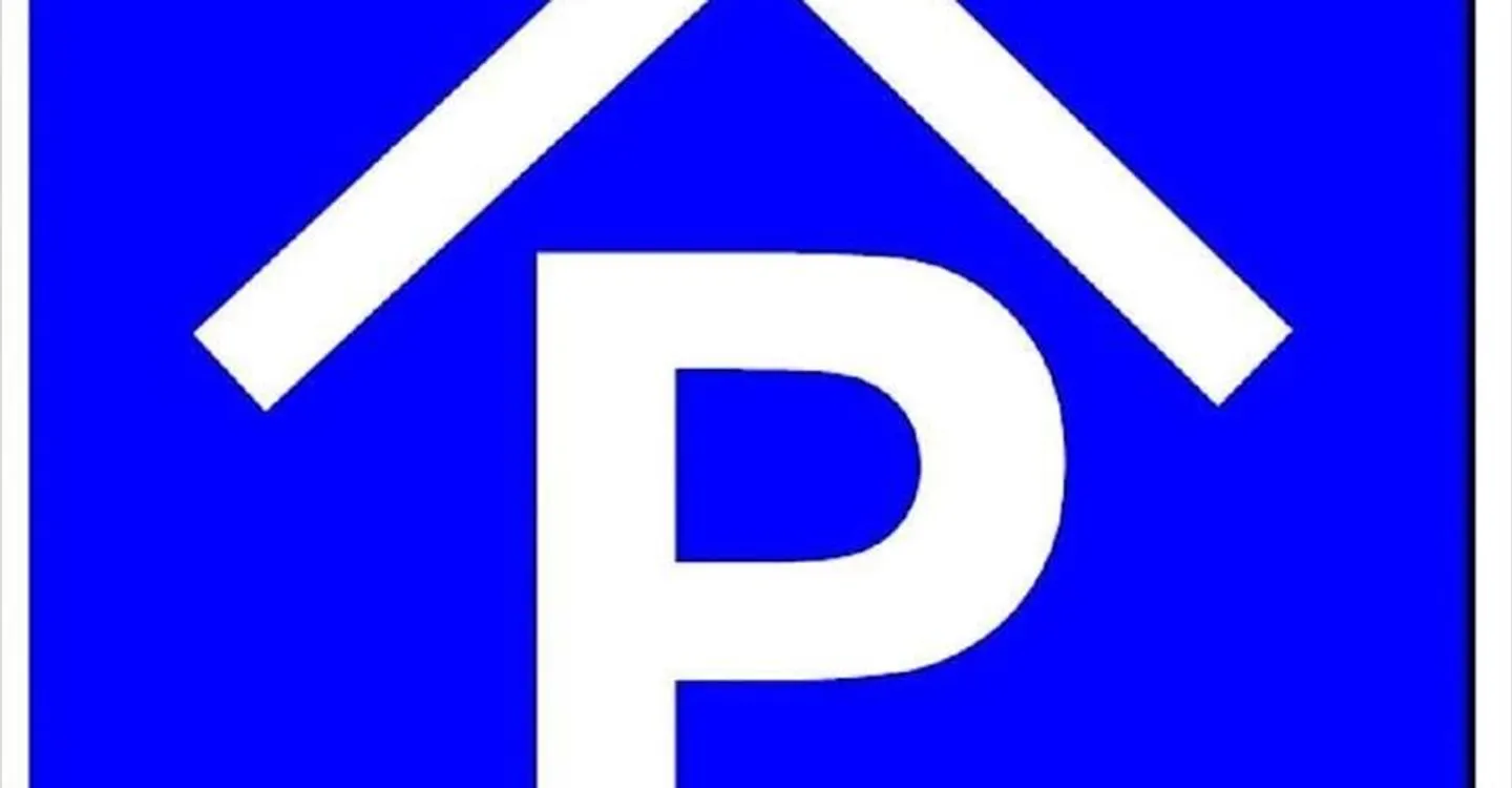 Erschwingliche Parkplätze verfügbar - Foto 1 von 2