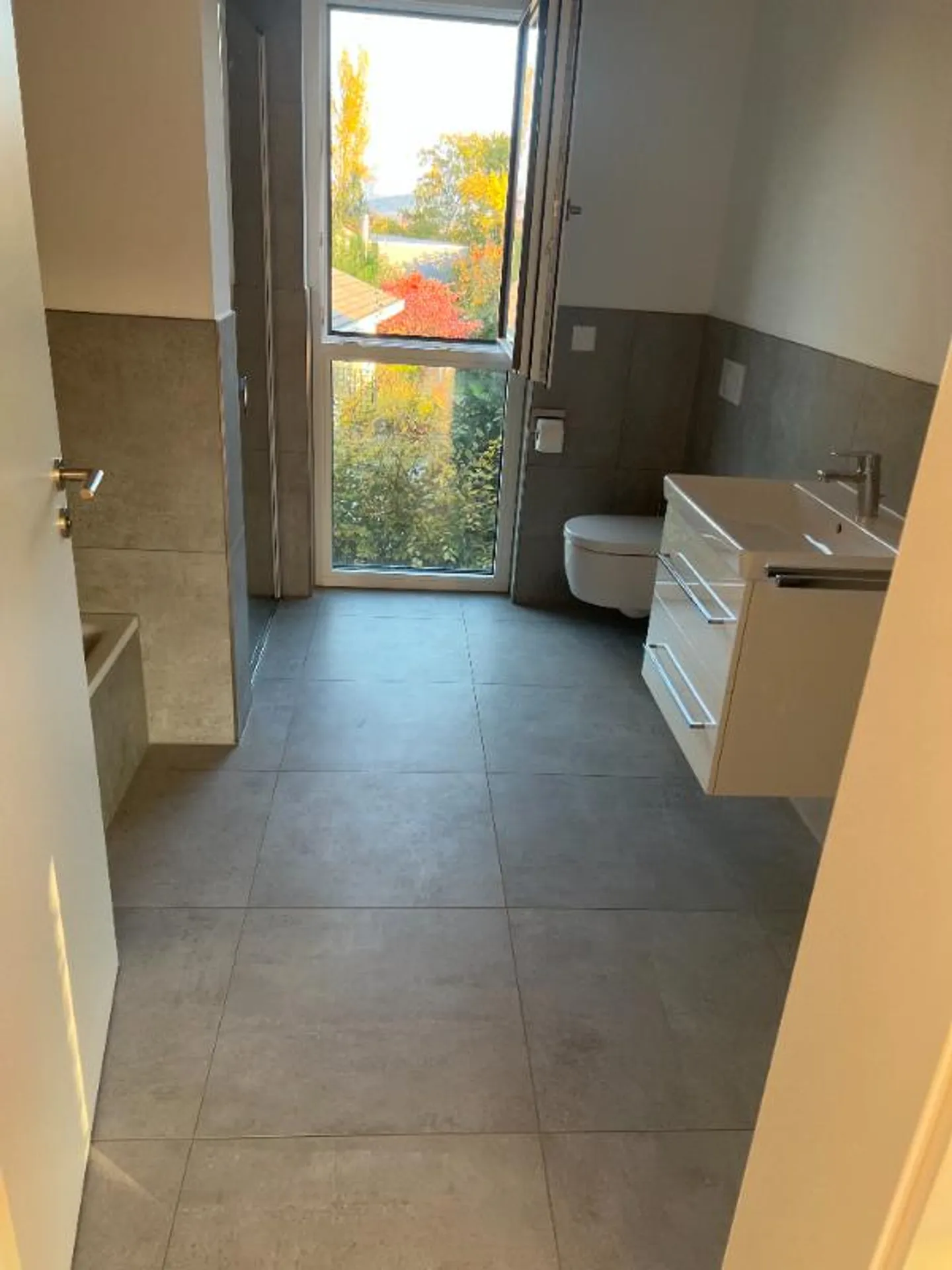 3.5 Room Apartment - Photo 3 of 5