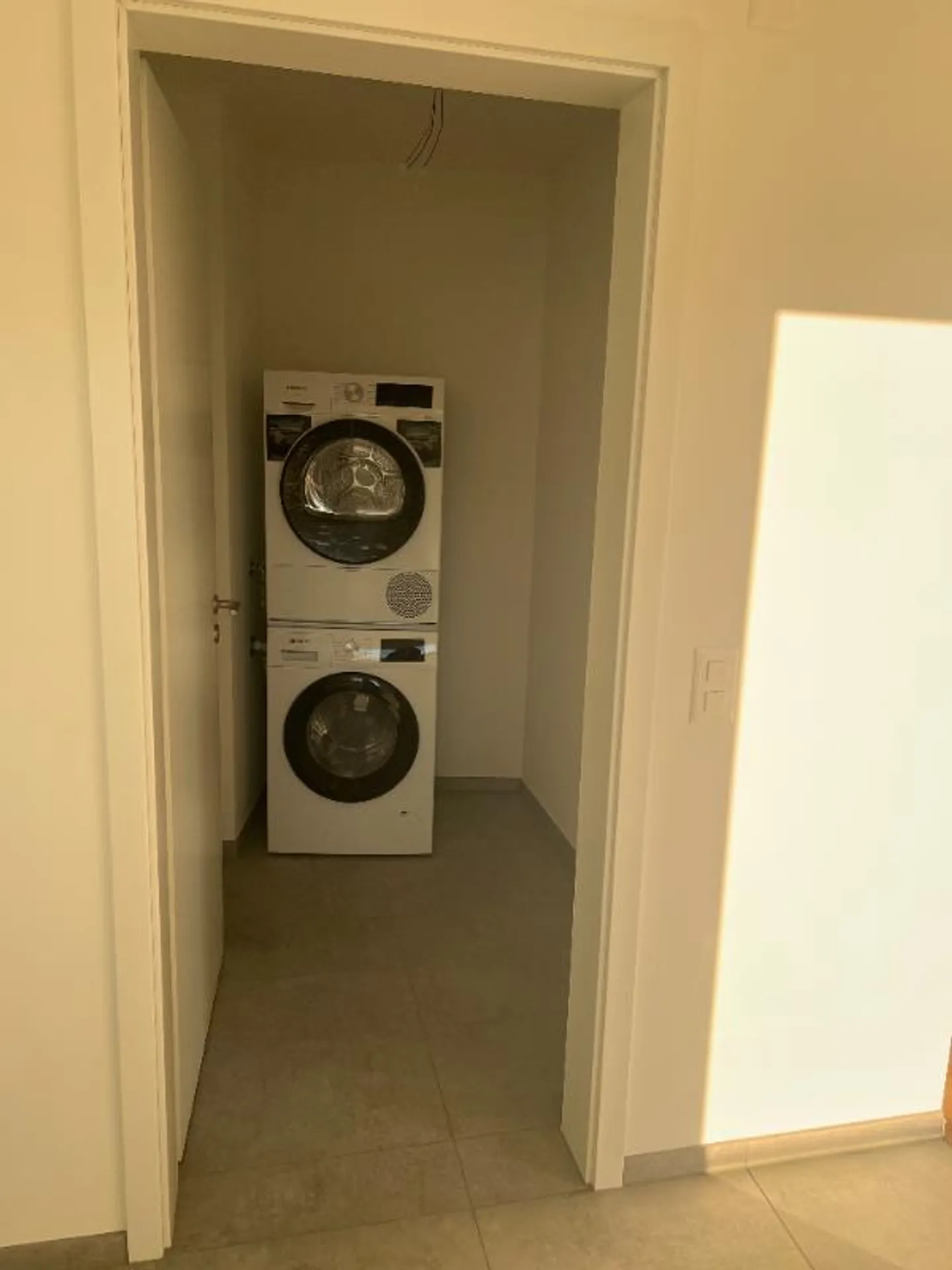 3.5 Room Apartment - Photo 4 of 5