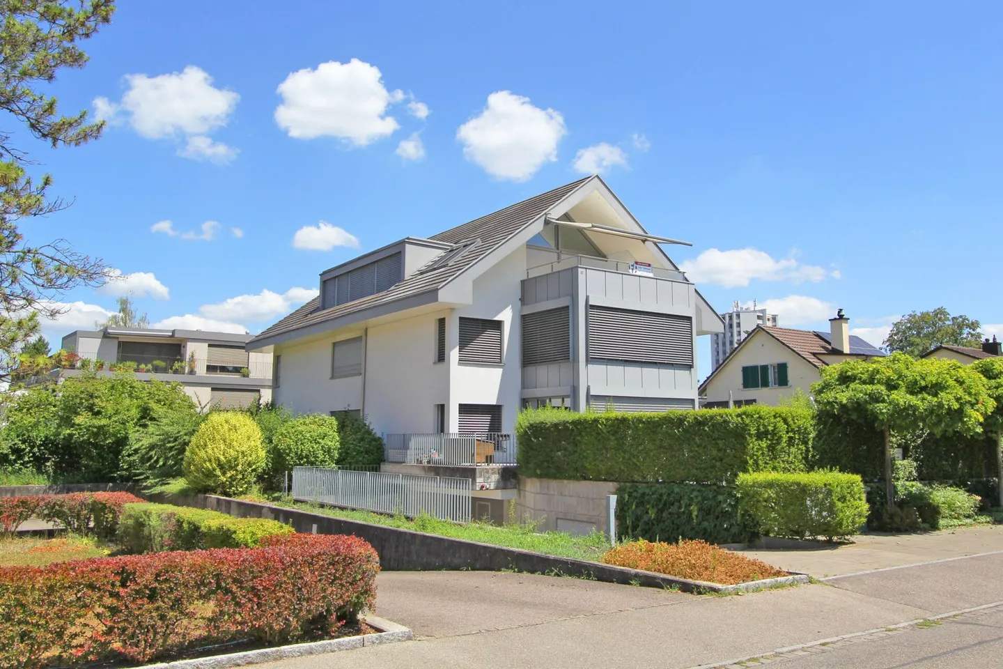 Reinach Lachenweg 14 - Photo 1 of 11