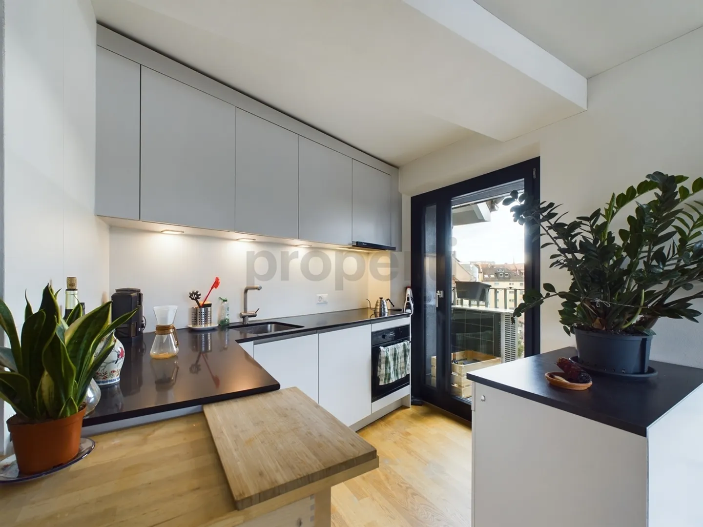 Modernes 3.5-Zimmer-Loft in Zurich - Foto 1 von 10